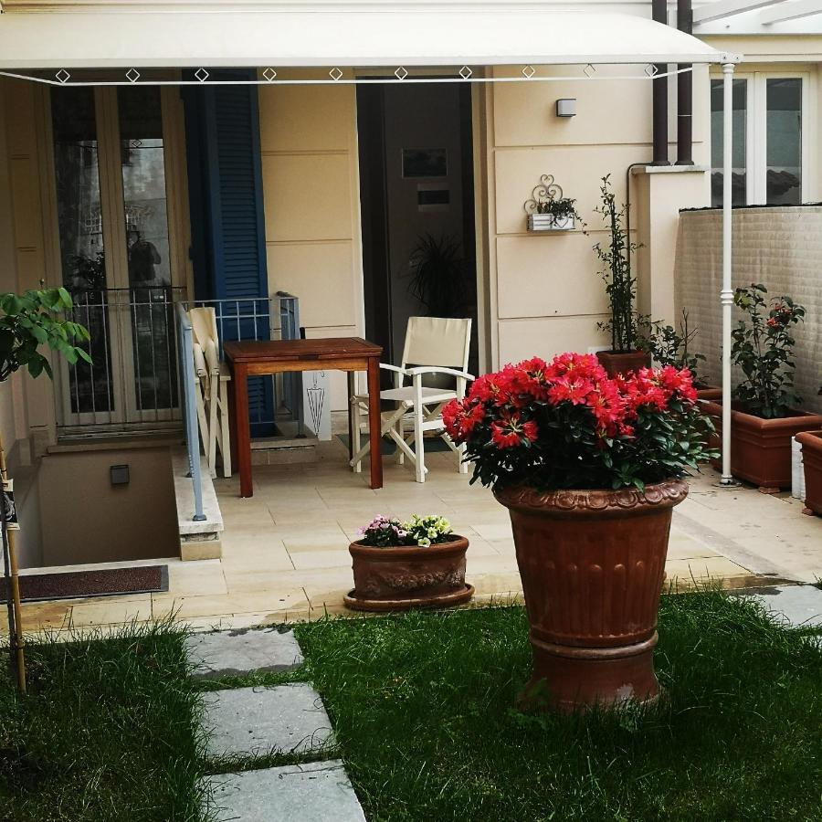 Cb House Holiday Pietrasanta Exterior foto